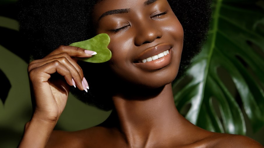 Tonifica e Firma a Pele: Um Contorno Facial Mais Jovem - inspiração 2