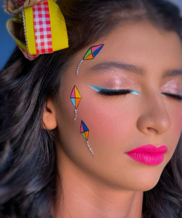 Sobrancelhas no Lugar: Moldura do Rosto em Instantes - inspiração 1