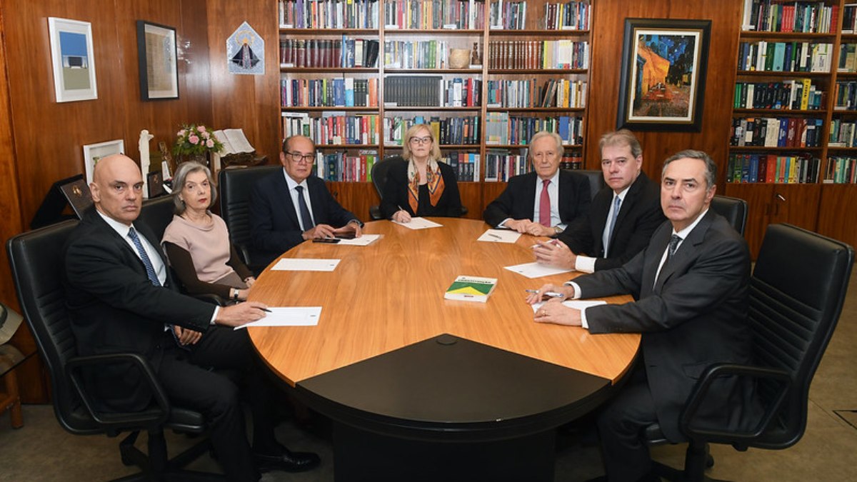 Notável Saber Jurídico: A Base da Confiança - inspiração 1