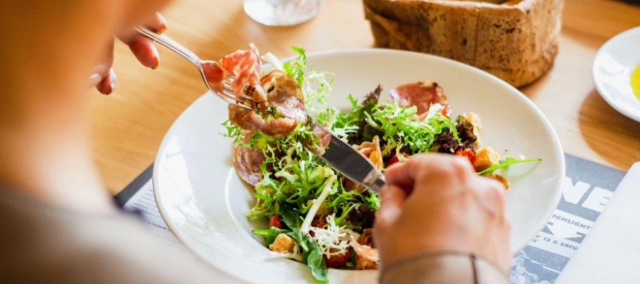 O Momento Certo de Comer: Evitando o Desconforto Noturno - inspiração 2