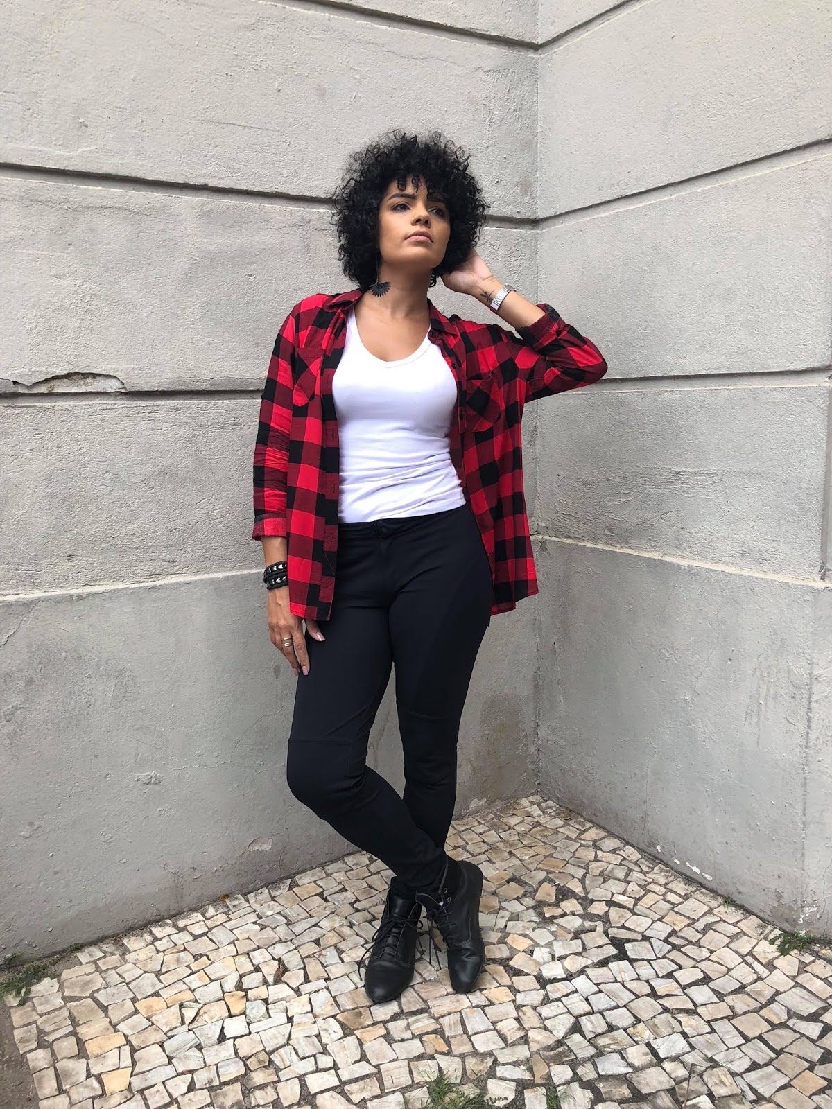 Evite Exageros: O Equilíbrio para um Look Impecável - inspiração 1