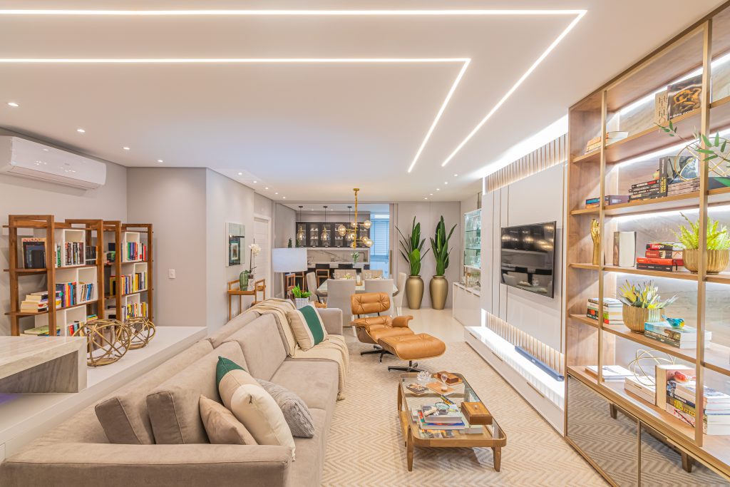 LEDs em Espelhos: Um Toque Glamouroso para o Seu Cantinho - inspiração 1