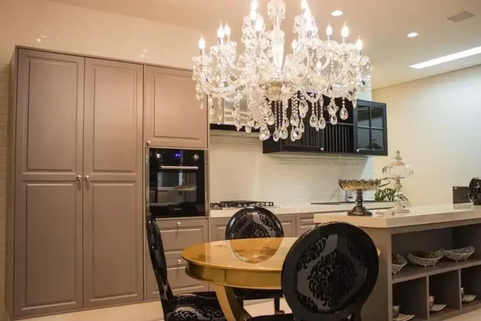 Ponto de Luz Focal: Onde o Cristal Encontra a Sua Mesa - inspiração 1