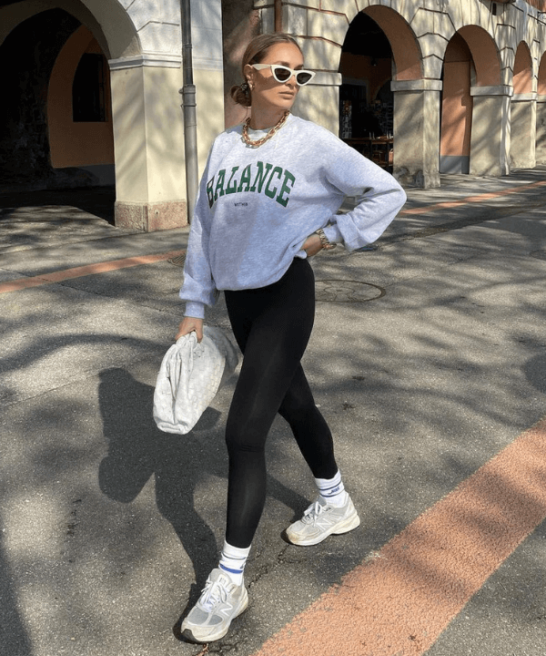 Legging Com Blazer: Elegância Urbana Instantânea - inspiração 1