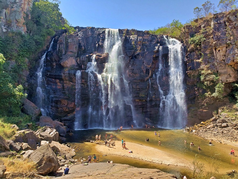 Descubra a Majestade da Cachoeira do Salto do Corumbá - inspiração 1