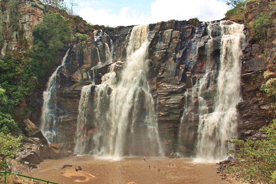 Descubra a Majestade da Cachoeira do Salto do Corumbá - inspiração 2