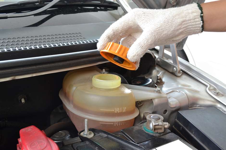 Barulhos Estranhos no Motor: Como o Óleo e a Água Podem Ser os Vilões - inspiração 2