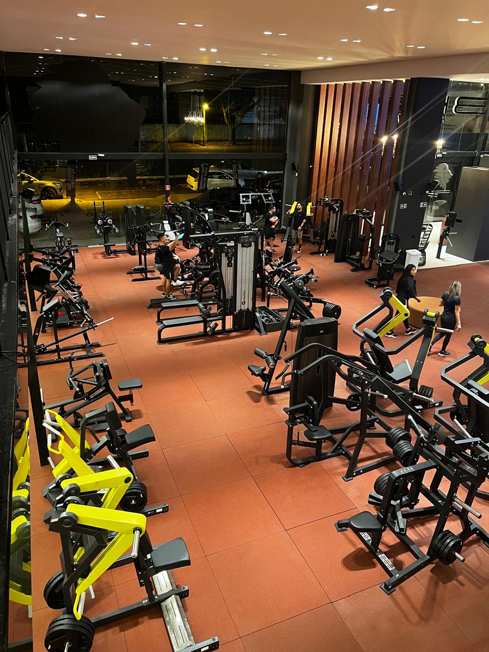 5 ideias de títulos:
1. Guia Completo: Academias 24 Horas em Brasília e Região
2. Treine a Qualquer Hora: Descubra as Academias 24/7 no DF
3. Bluefit e Mais: As Melhores Redes de Academia 24 Horas em Brasília
4. Além do Horário Comercial: Opções de Academias 24 Horas em Brasília
5. Academias 24 Horas em Brasília: Onde Encontrar e O Que Esperar