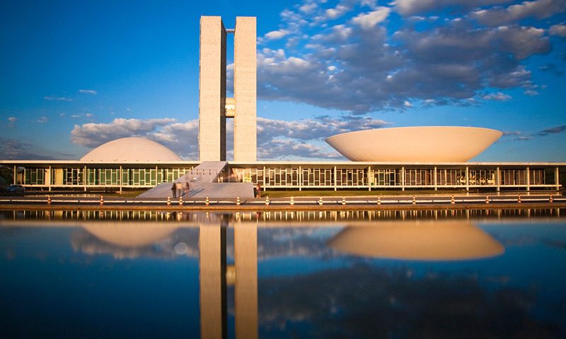 arquitetura de oscar niemeyer em brasília