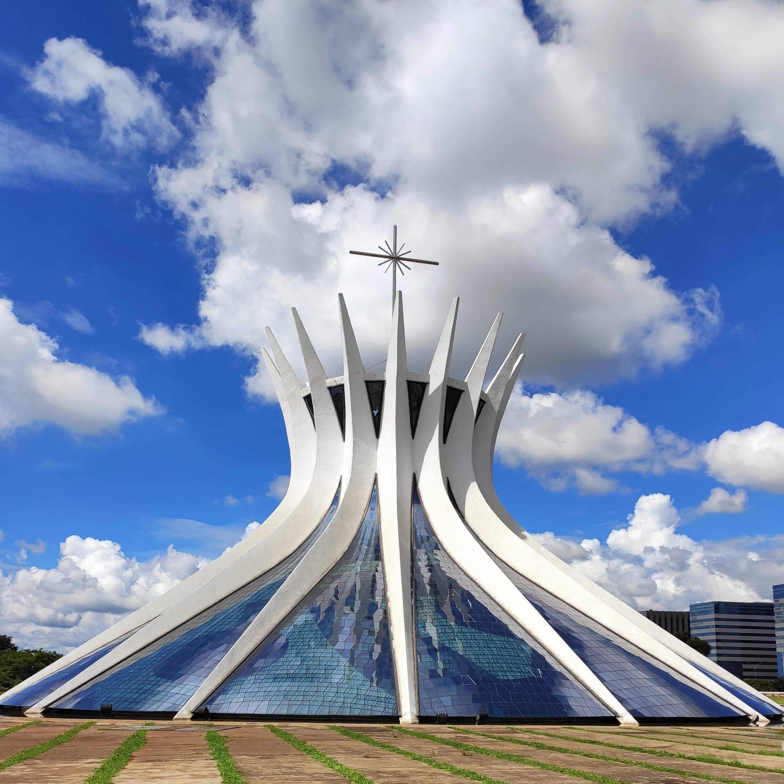 arquitetura de oscar niemeyer em brasília