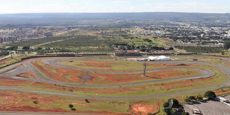 1. Guia Completo: Como Participar de um Track Day no Autódromo de Brasília.
2. Os Maiores Eventos de Automobilismo Confirmados para 2026 em Brasília.
3. Tudo Sobre a Corrida do Milhão 2026 no Autódromo Nelson Piquet.
4. A História e a Reinauguração do Autódromo Internacional de Brasília.
5. Onde Comprar Ingressos para a Stock Car Pro Series em Brasília.