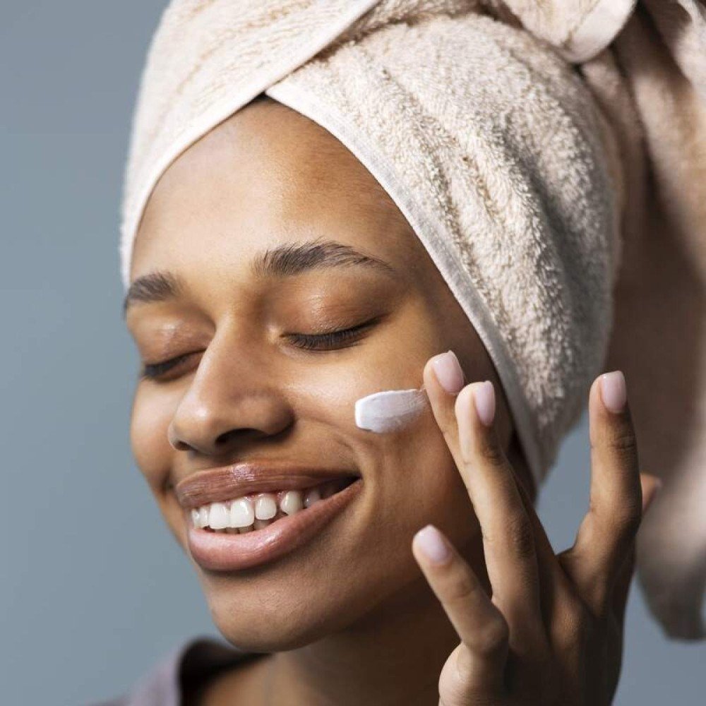 benefícios de usar protetor solar diariamente