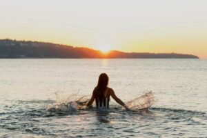 A ciência por trás do ruído das ondas para dormir