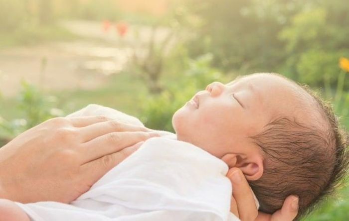 benefícios do sol para recém nascidos