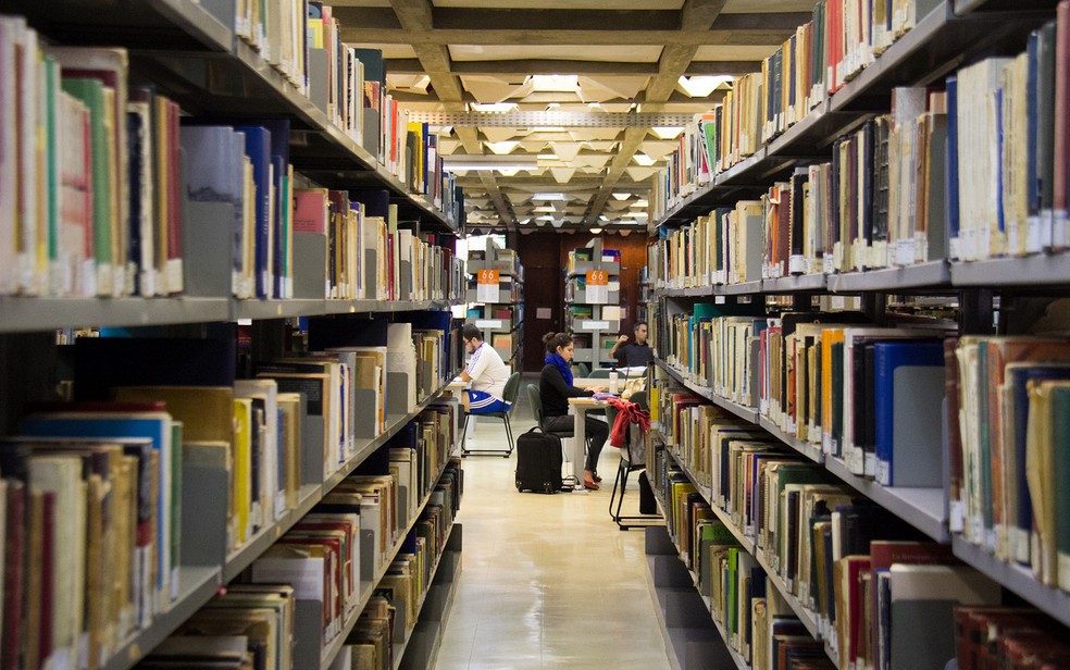 Guia Completo: Onde Encontrar Salas de Estudo 24 Horas em Brasília; Bibliotecas e Espaços de Estudo 24h em Brasília: Opções Gratuitas e Pagas; Estude a Qualquer Hora: As Melhores Salas 24h para Concurseiros em Brasília; Desvendando Brasília: Locais para Estudar de Madrugada no DF; BCE UnB e Outras: Conheça as Opções de Estudo 24 Horas no Plano Piloto e Regiões