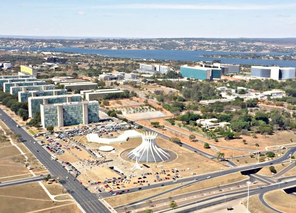 brasília iluminada vista de cima