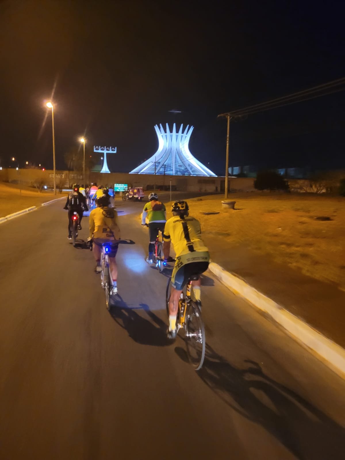 brasília para ciclistas grupos