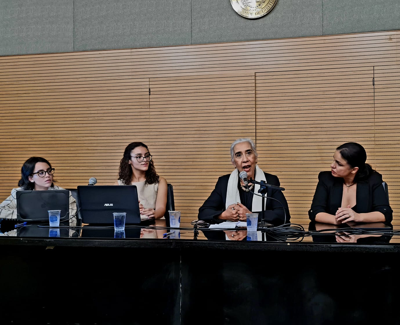 Além do Protocolo: O Lazer e a Vida Pessoal dos Diplomatas na Capital