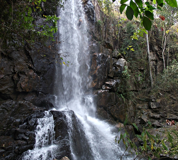 Guia Completo: Como Chegar e Aproveitar a Cachoeira do Tororó