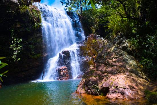 5 ideias de títulos:
1. Chapada Imperial: Guia Completo para Acampar no Cerrado
2. Descubra as Cachoeiras e Trilhas da Chapada Imperial
3. Planeje seu Fim de Semana na Chapada Imperial: Preços e Serviços
4. Chapada Imperial: Uma Aventura Ecológica Perto de Brasília
5. Acampamento na Chapada Imperial: O Que Você Precisa Saber
