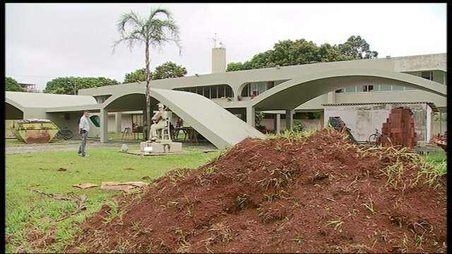 A Influência de Oscar Niemeyer na Arquitetura de Ceilândia: Além do Plano Piloto
