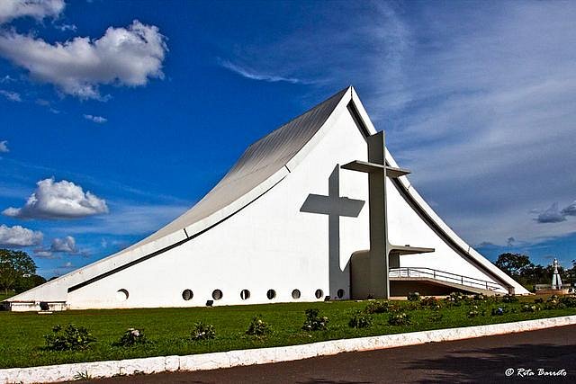 catedral rainha da paz brasília