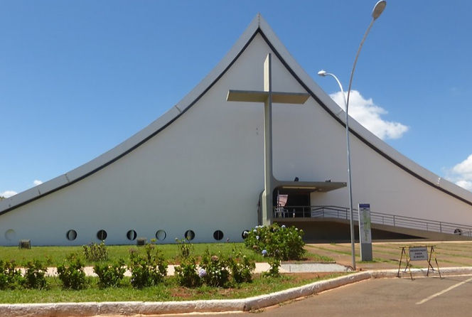 Guia Completo de Horários de Missa na Catedral Militar Rainha da Paz