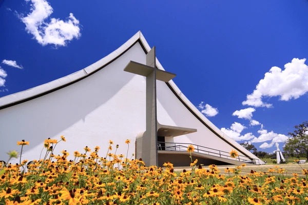 catedral rainha da paz brasília