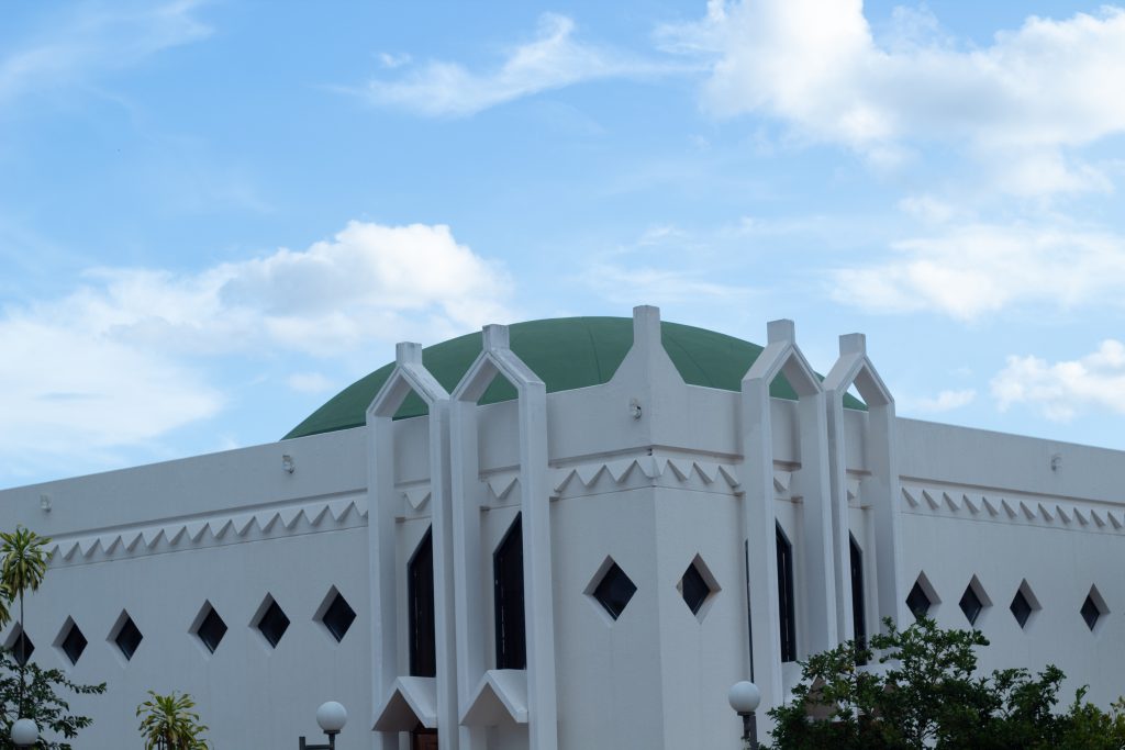 Como se Vestir para Visitar a Mesquita de Brasília