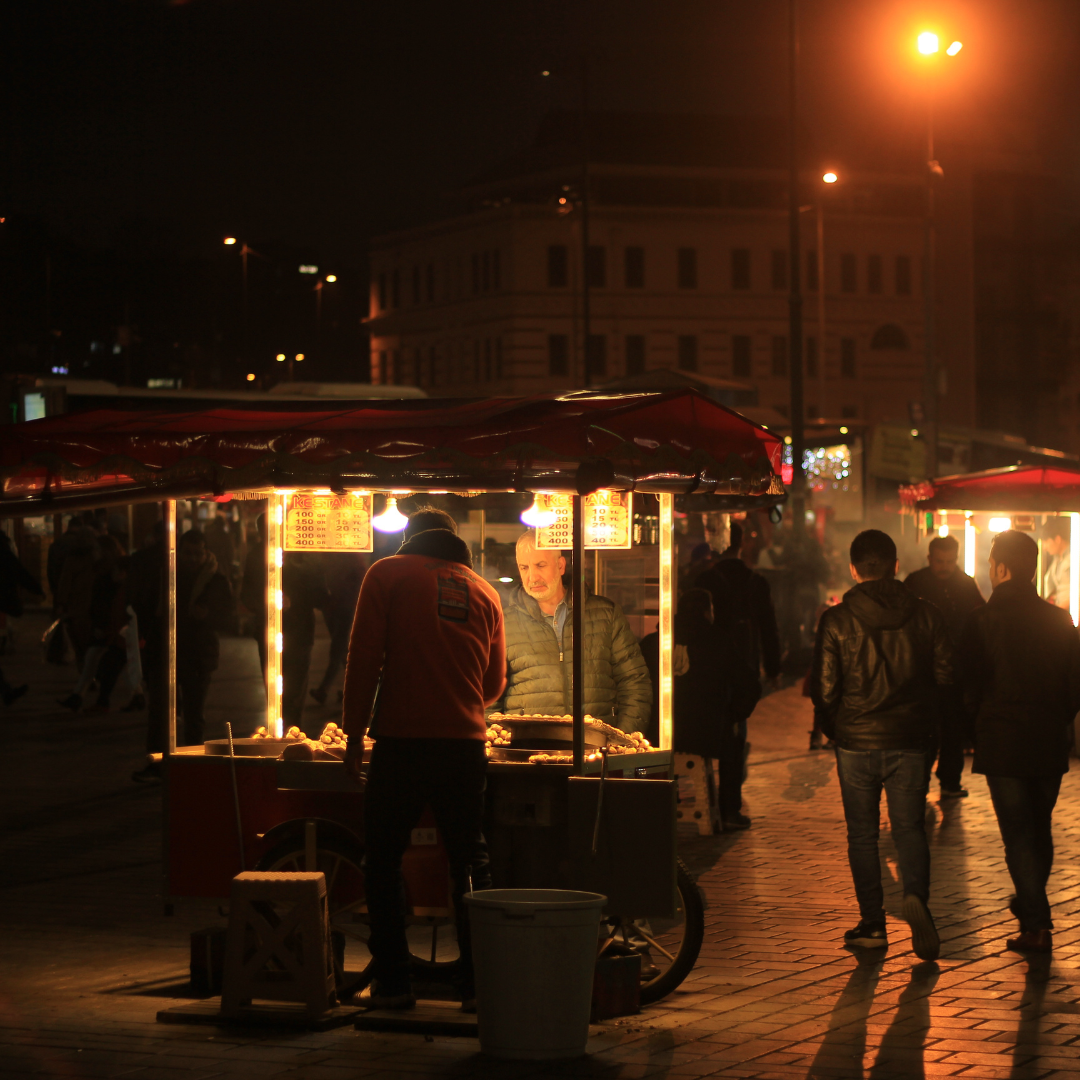 Sabores de Brasília: Um Mergulho nos Espetinhos da Capital
