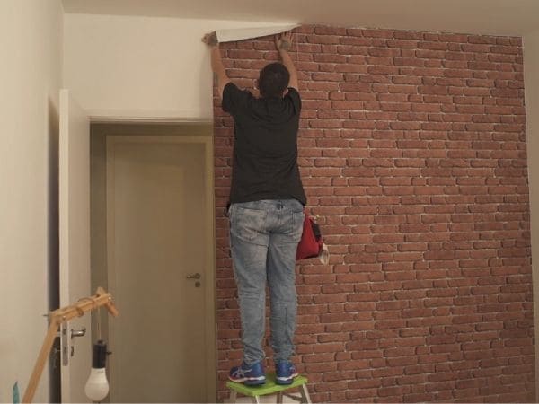 Tipos de Papel de Parede: Autoadesivo vs. Tradicional