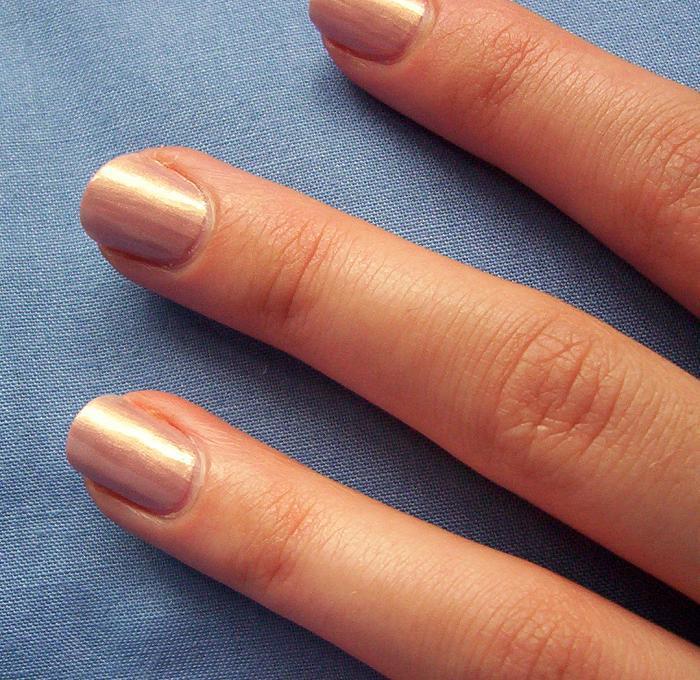 Quando Procurar um Dermatologista para Unhas Estriadas