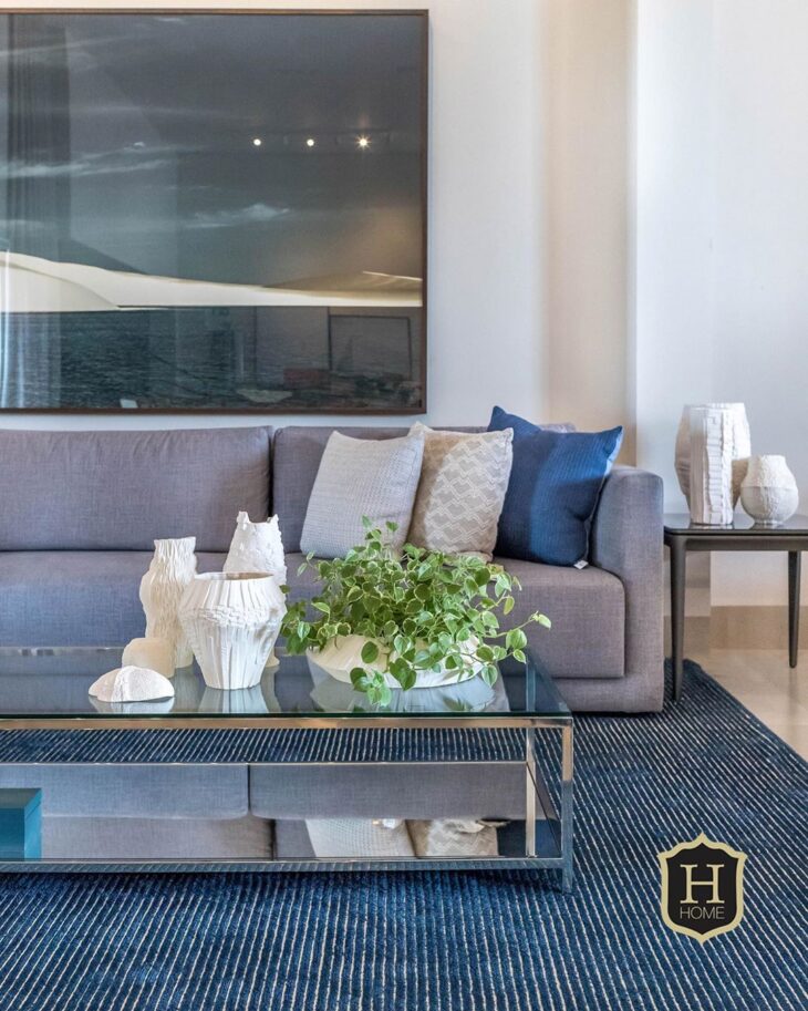 Mesa de Centro de Vidro: Como Decorar Sem Perder a Leveza Visual