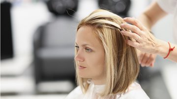 como diminuir o volume do cabelo com corte