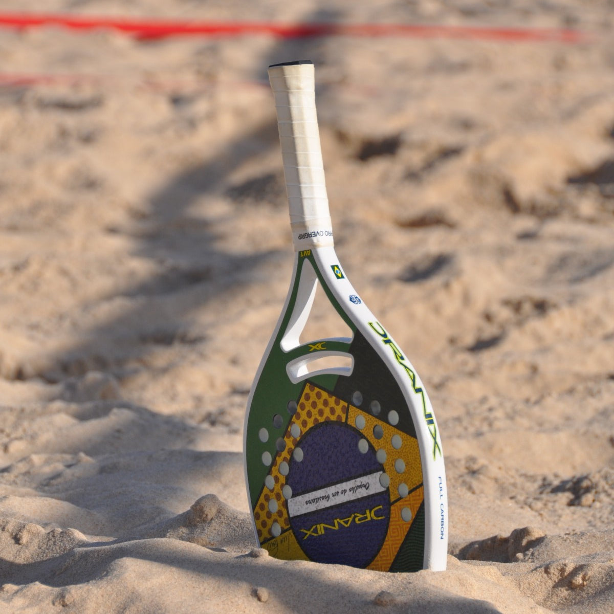 Entenda a Tecnologia por Trás do Carbono 18K nas Raquetes de Beach Tennis