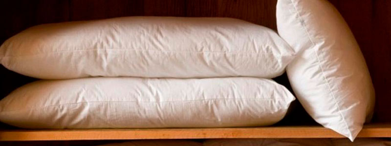 Como a posição de dormir afeta a sua coluna