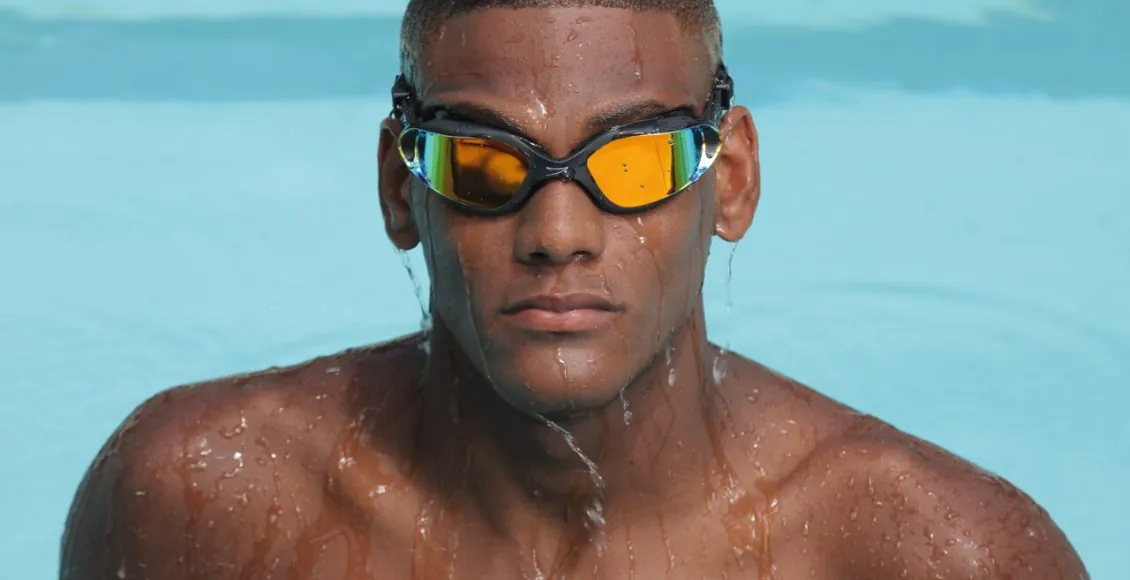 Guia Completo: Como Escolher a Cor de Lente Ideal para Óculos de Natação