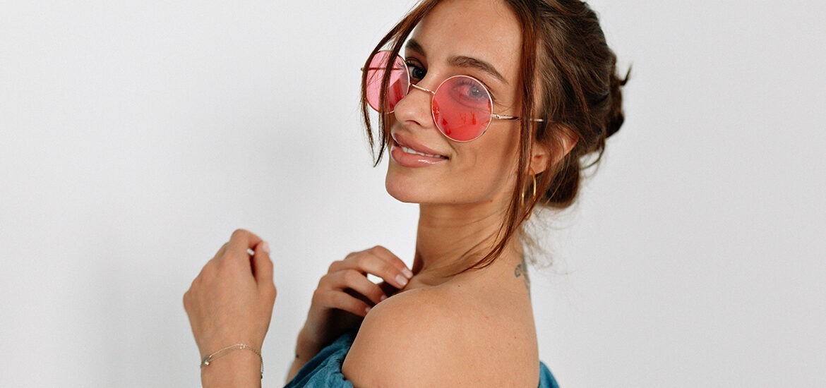 como escolher o óculos para rosto quadrado