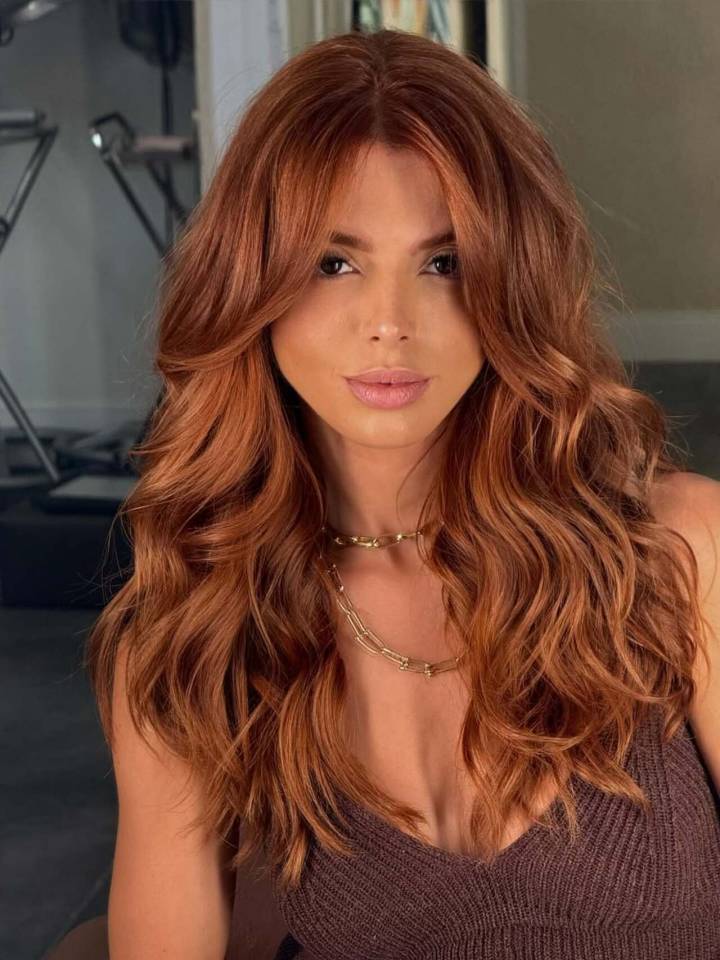 5 ideias de títulos:
1. Descubra o Ruivo Acobreado Perfeito para o Seu Tom de Pele
2. Guia Completo: Como Escolher o Ruivo Acobreado Ideal
3. Ruivo Acobreado: Dicas Essenciais Antes de Pintar o Cabelo
4. Os Segredos da Colometria para Atingir o Ruivo Acobreado dos Sonhos
5. Teste Virtual e Mecha: Garanta o Seu Ruivo Acobreado Sem Erro