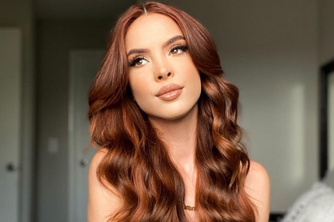 5 ideias de títulos:
1. Descubra o Ruivo Acobreado Perfeito para o Seu Tom de Pele
2. Guia Completo: Como Escolher o Ruivo Acobreado Ideal
3. Ruivo Acobreado: Dicas Essenciais Antes de Pintar o Cabelo
4. Os Segredos da Colometria para Atingir o Ruivo Acobreado dos Sonhos
5. Teste Virtual e Mecha: Garanta o Seu Ruivo Acobreado Sem Erro