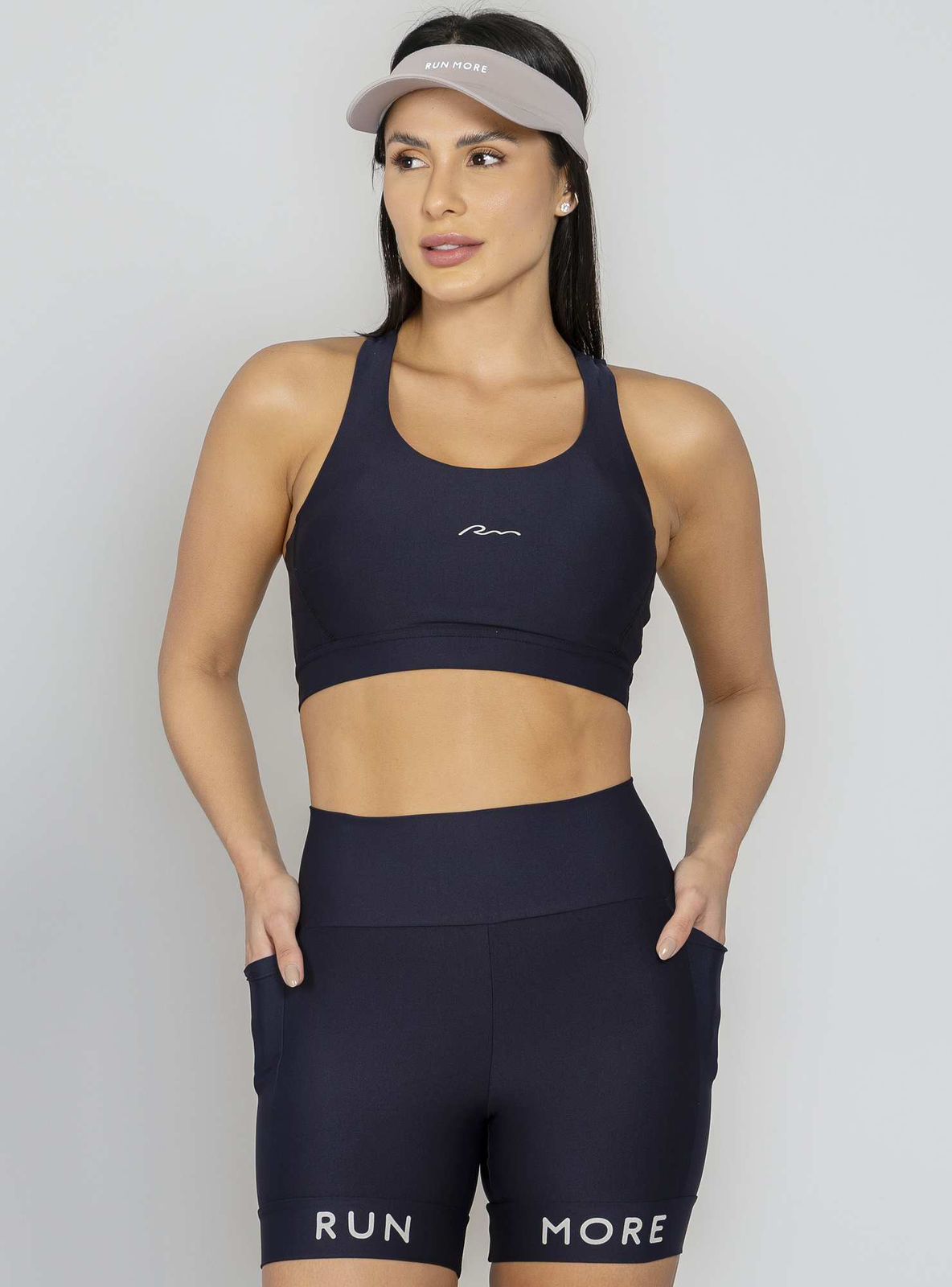 Benefícios da compressão em tops esportivos