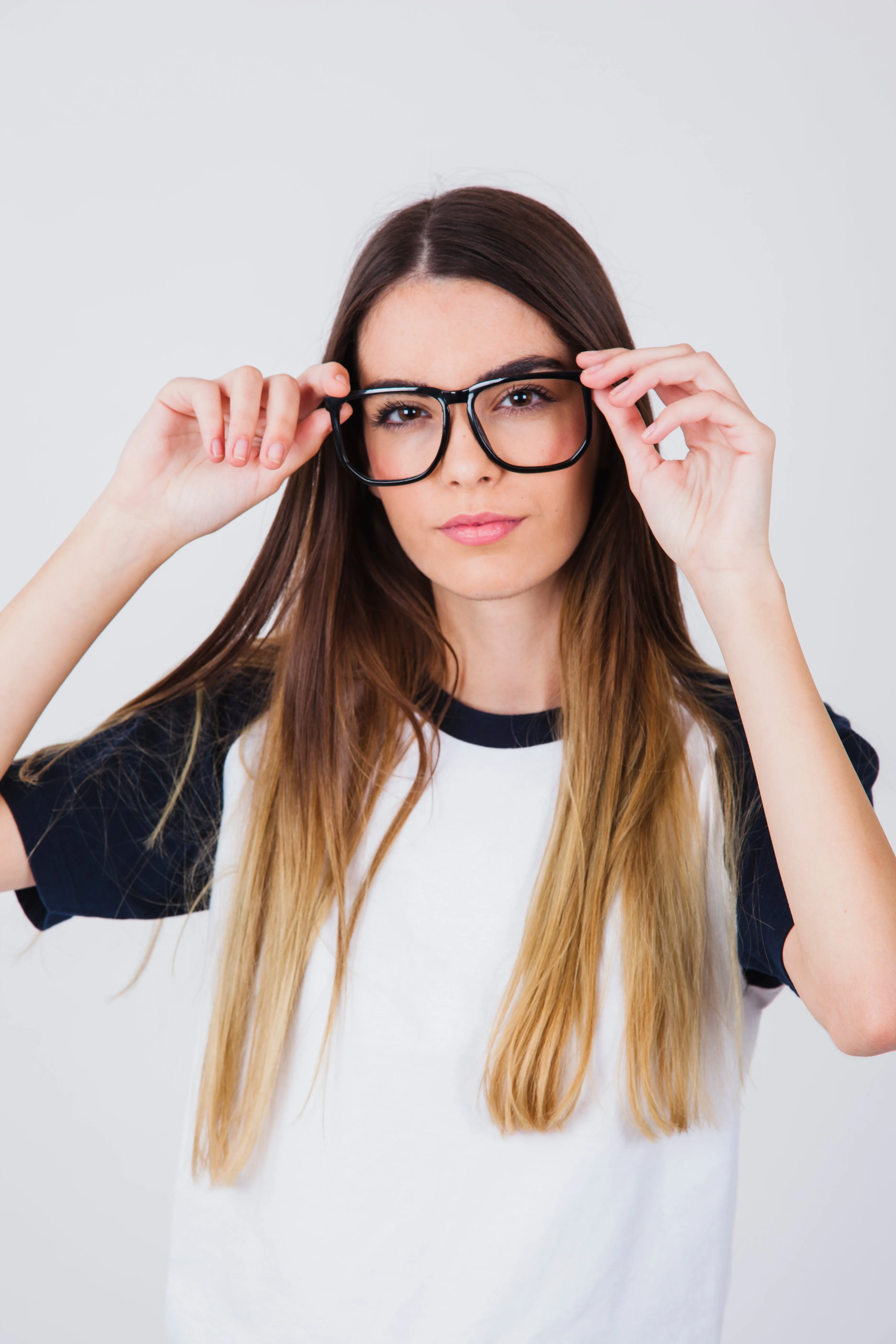 Como as sobrancelhas influenciam a escolha dos óculos