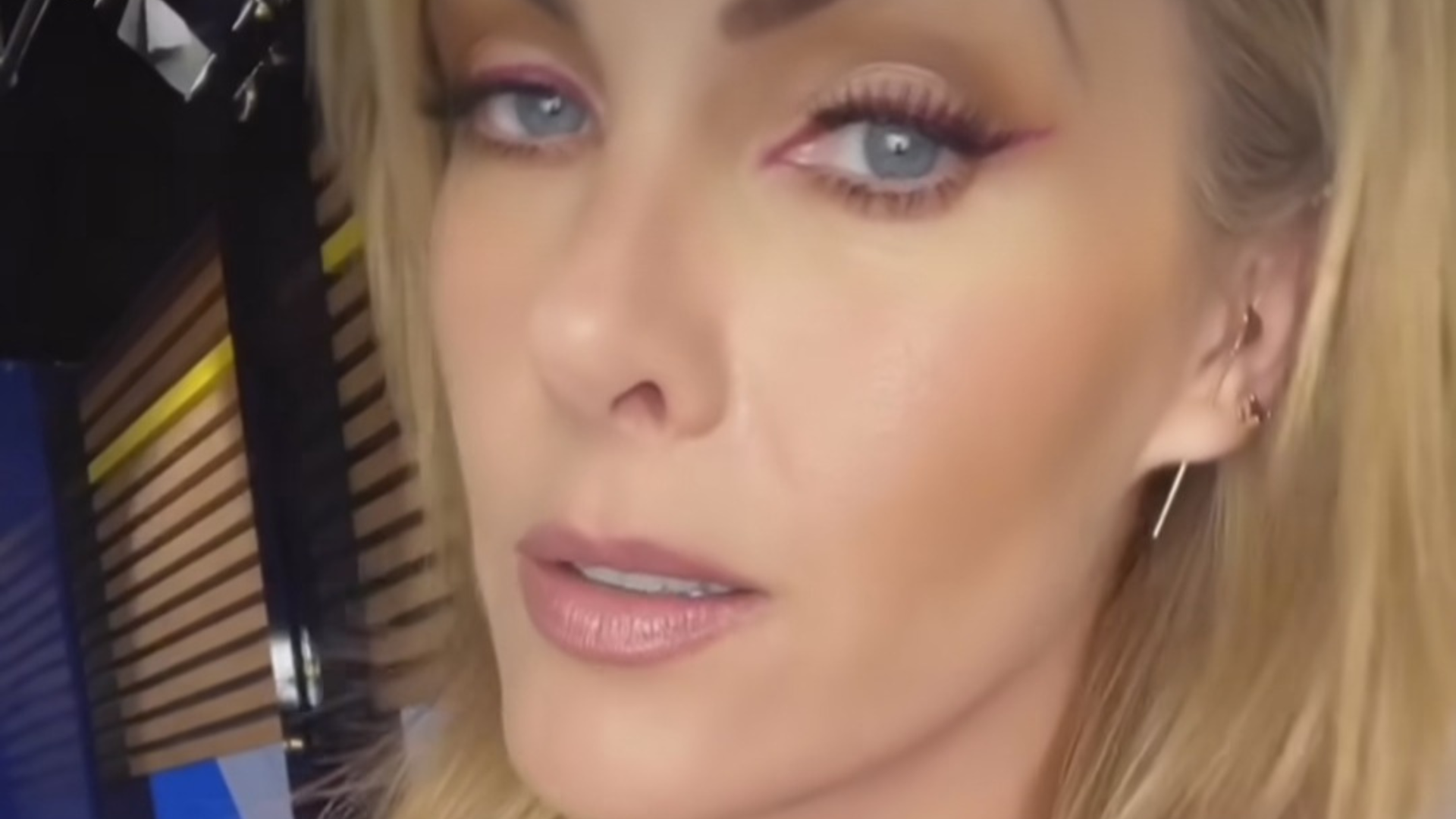 Recuperando Batons Matte Ressecados para Usar como Delineador