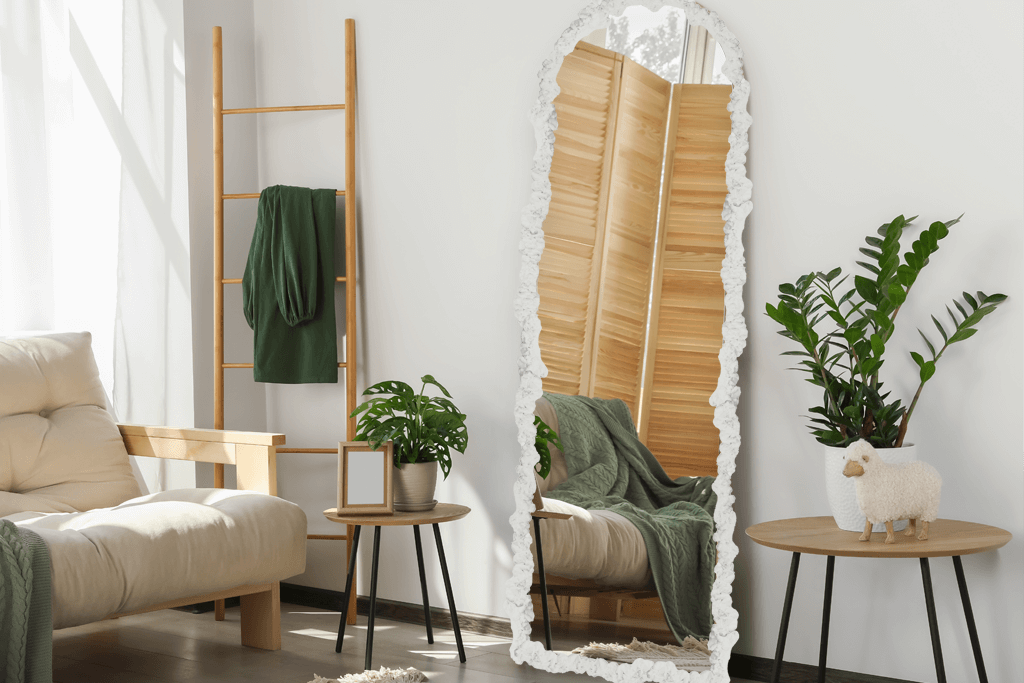 Como Obter um Acabamento Perfeito em Molduras de Madeira