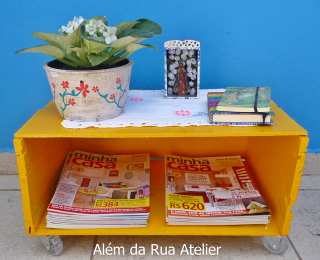 Revisteiro Sustentável: Dicas para Reciclar Papelão e Criar Organização