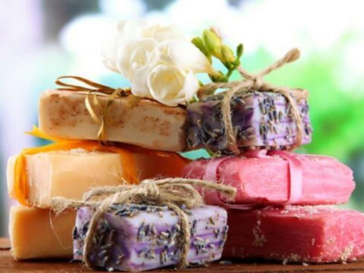 Como Escolher Essências e Fragrâncias para Sabonetes