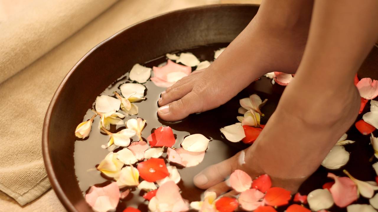 Massagem Revigorante para os Pés: Alivie o Estresse e a Tensão