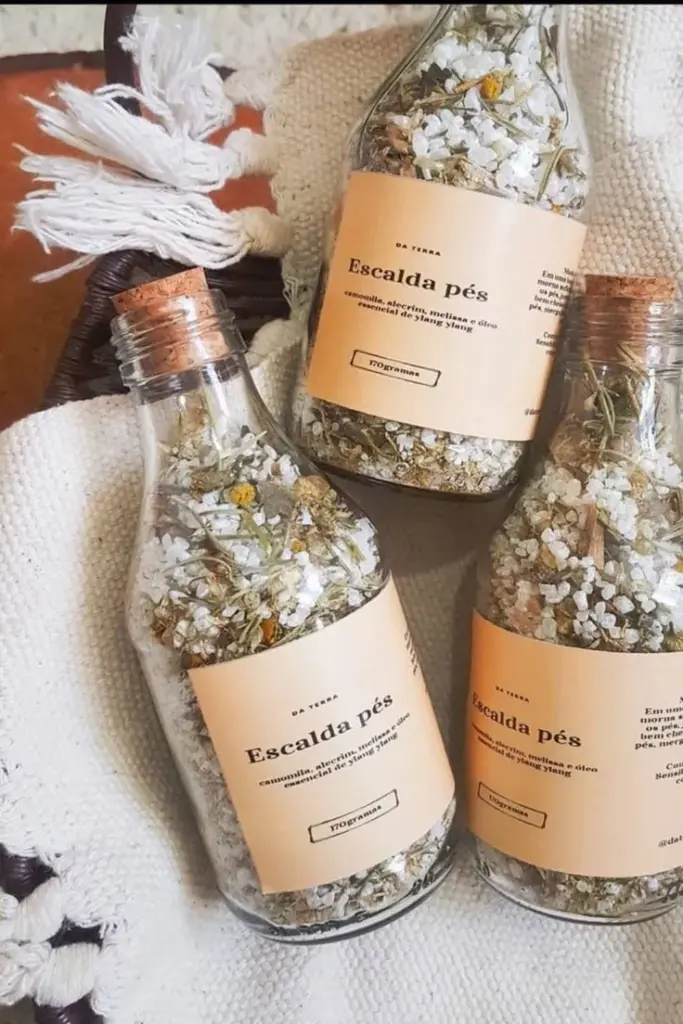 como fazer um escalda pés relaxante