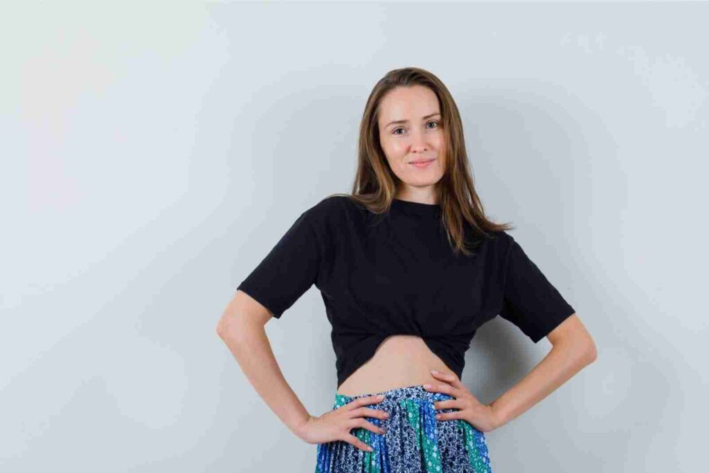 Dicas de moda rápida: amarre sua camiseta em segundos