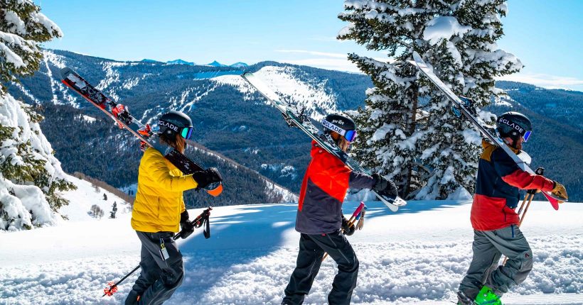 5 ideias de títulos:
1. Snowboard para Iniciantes: Guia Completo para Levantar e Dominar a Prancha
2. Os 5 Erros Mais Comuns ao Levantar no Snowboard (e Como Evitá-los)
3. Heelside vs. Toeside: Qual a Melhor Técnica para Começar no Snowboard?
4. Equipamento Essencial para Iniciantes de Snowboard: Proteção e Conforto
5. Dicas de Especialista: Acelere seu Aprendizado no Snowboard